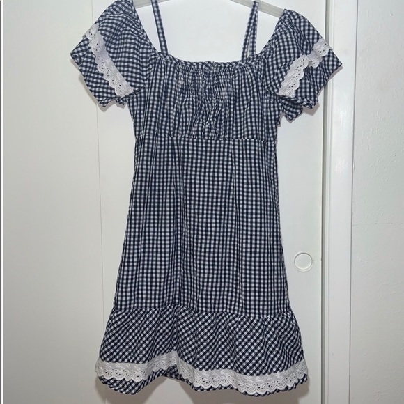 NWT Walter Baker Cold Shoulder Dress - Picture 8 of 8